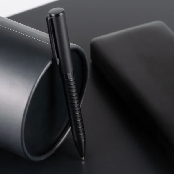 Black-Metal-Pens-with-Spiral-Design-Barrel-PN66-BLK-Sample-600x600-1.webp Black-Metal-Pens-with-Spiral-Design-Barrel-PN66-BLK-Sample-600x600-1.webp